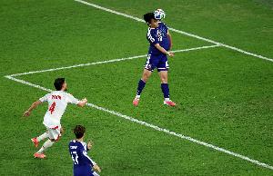 日本4-0领先突尼斯!上田绮世头球吊射梅开二度,本场独造3球
